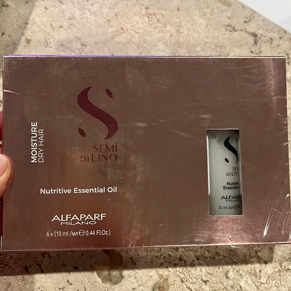 Alfaparf Milano Nutritive Essential Oil - Picture 1 of 2